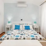 Vila Casa Serena Basici